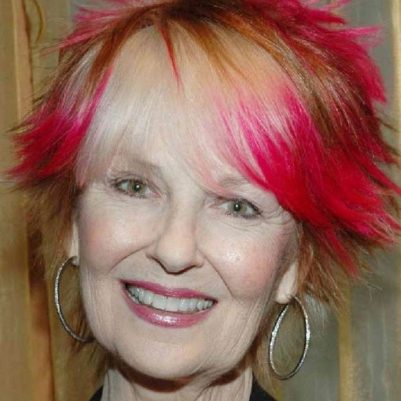 Meet your Posher, Lisa - Picture 1 of 1